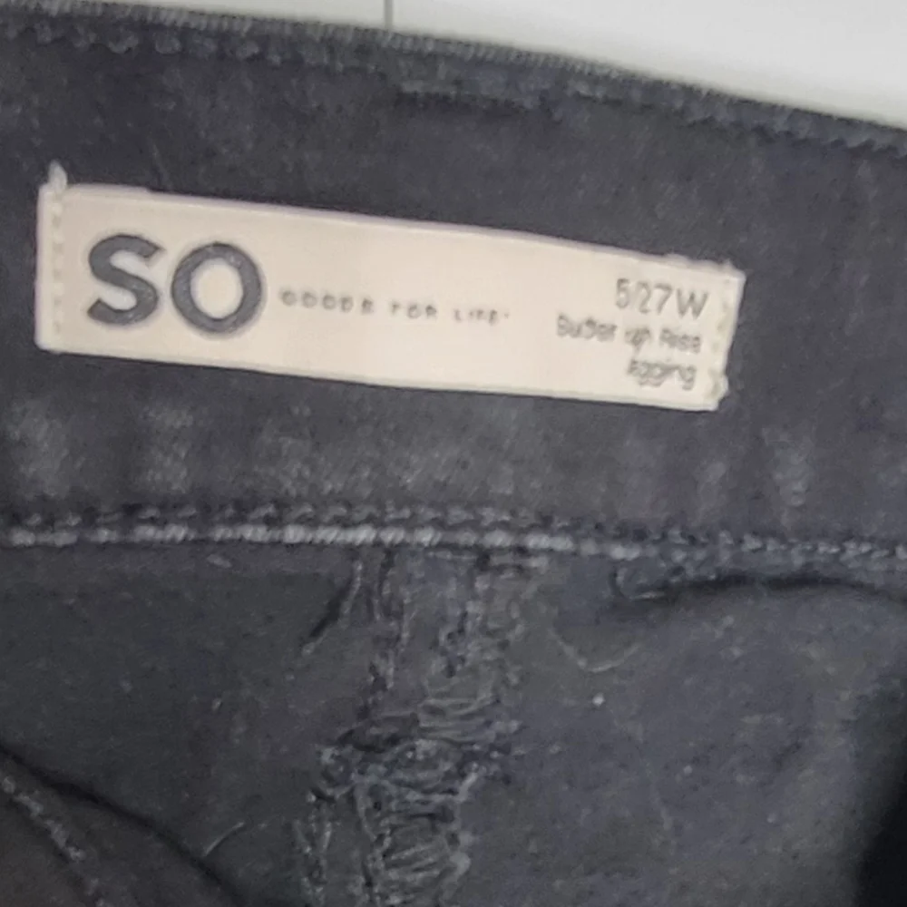 SO Black Distressed Skinny Jeans Size 5 Juniors (Women 0-2) Stretch High Rise